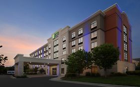 Holiday Inn Express & Suites Baltimore - BWI Airport North By Ihg